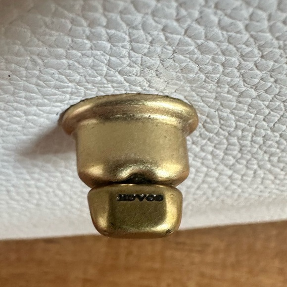 COACH Cassie 19 Chalk/Gold - Picture 3 of 16